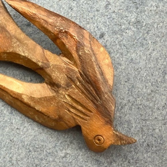 Wooden Bird Pin Brooch As IsCarved Peace Dove Abstract Minimalist MCM Retro BoHo - Picture 3 of 8